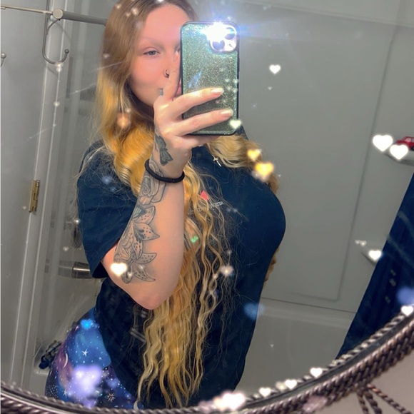 Meet your Posher, Laura lala - Picture 4 of 8